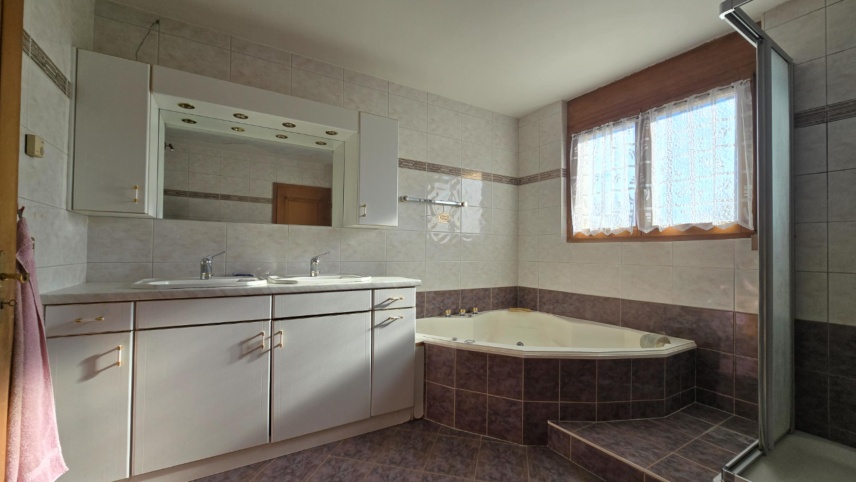 Maison, 7.5 pièces, 211.00 m2