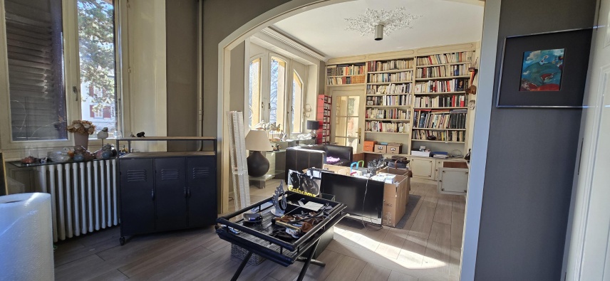 Villa, 8.5 pièces, 711.67 m2